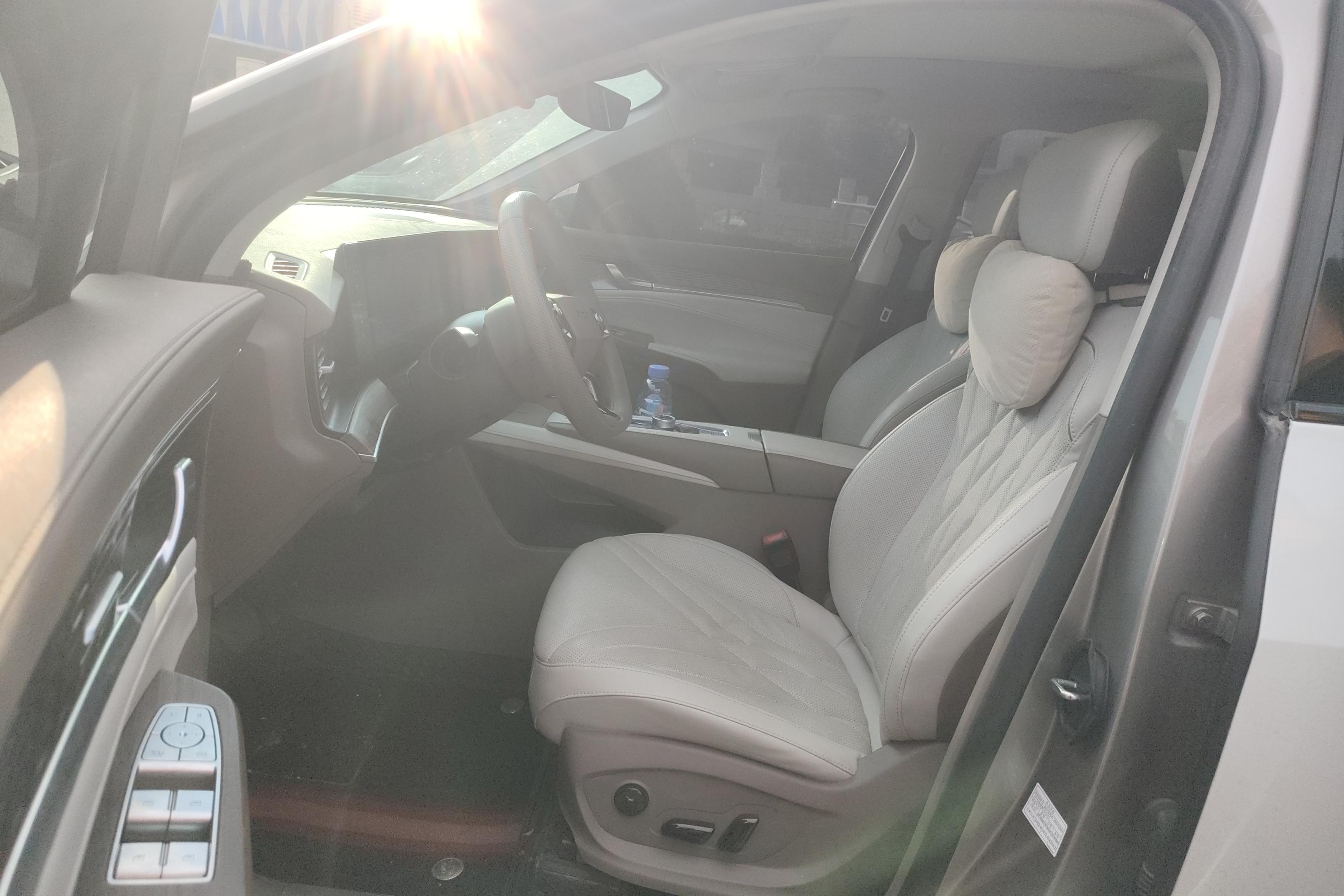 Roewe RX9 2023 imagen de coche #23