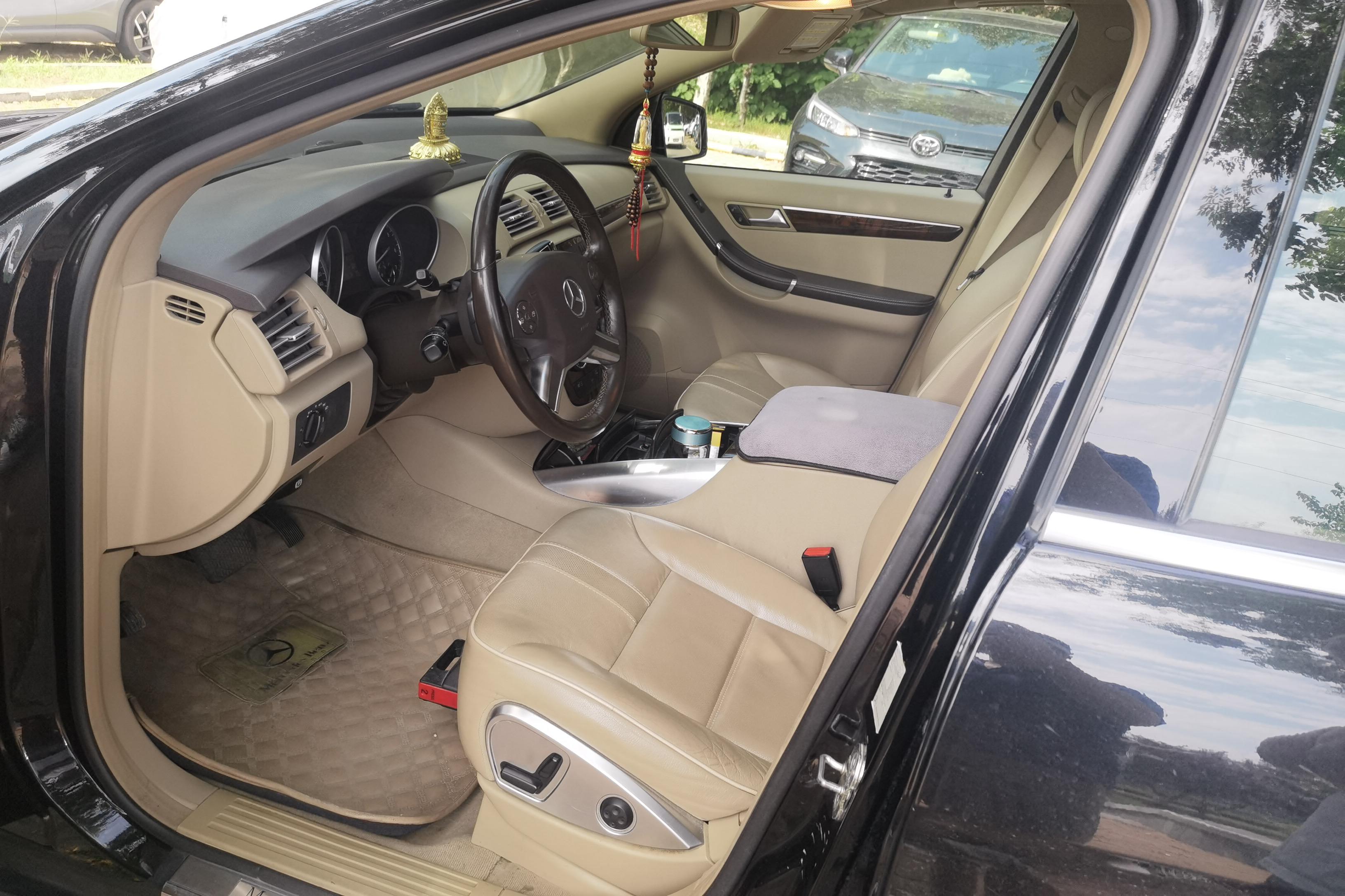 Mercedes-Benz R Class 2011 #23 Mercedes-Benz R Class 2011 car image #23