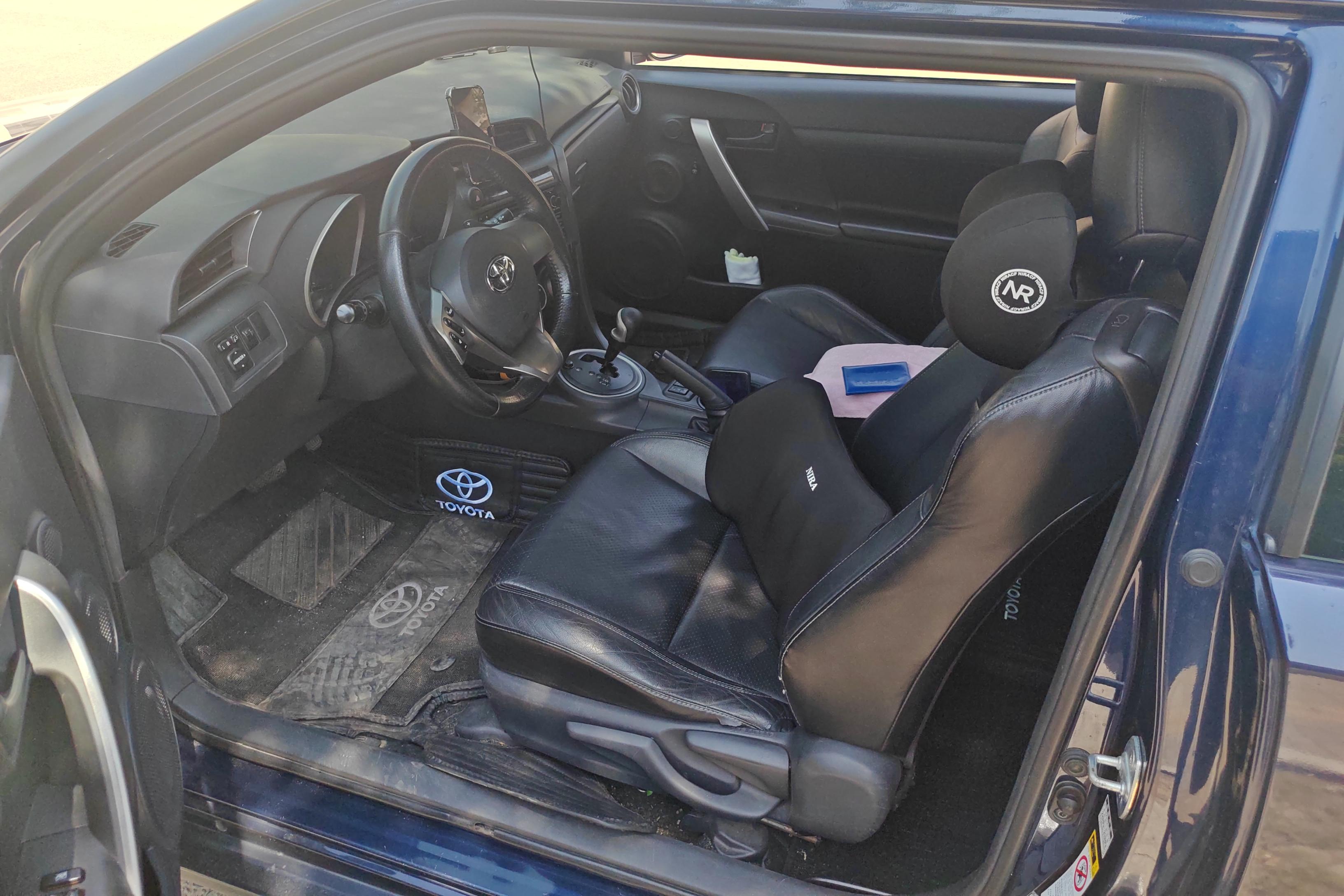 Toyota Zelas 2012 car image #23