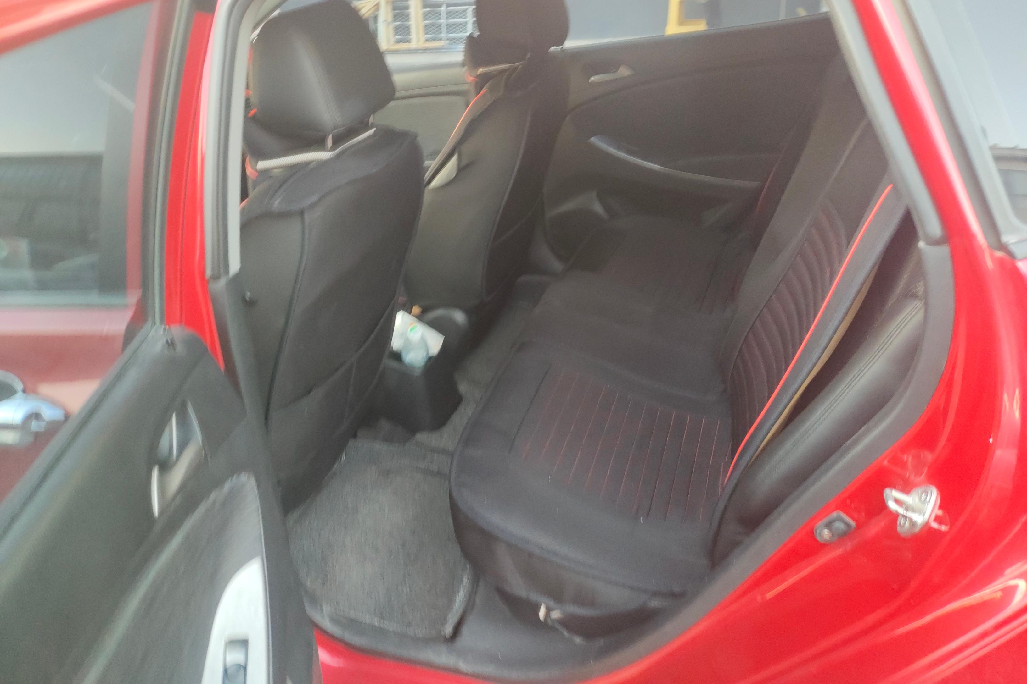 Hyundai Reina Hatchback 2014 #23 Hyundai Reina Hatchback 2014 immagine di auto #23