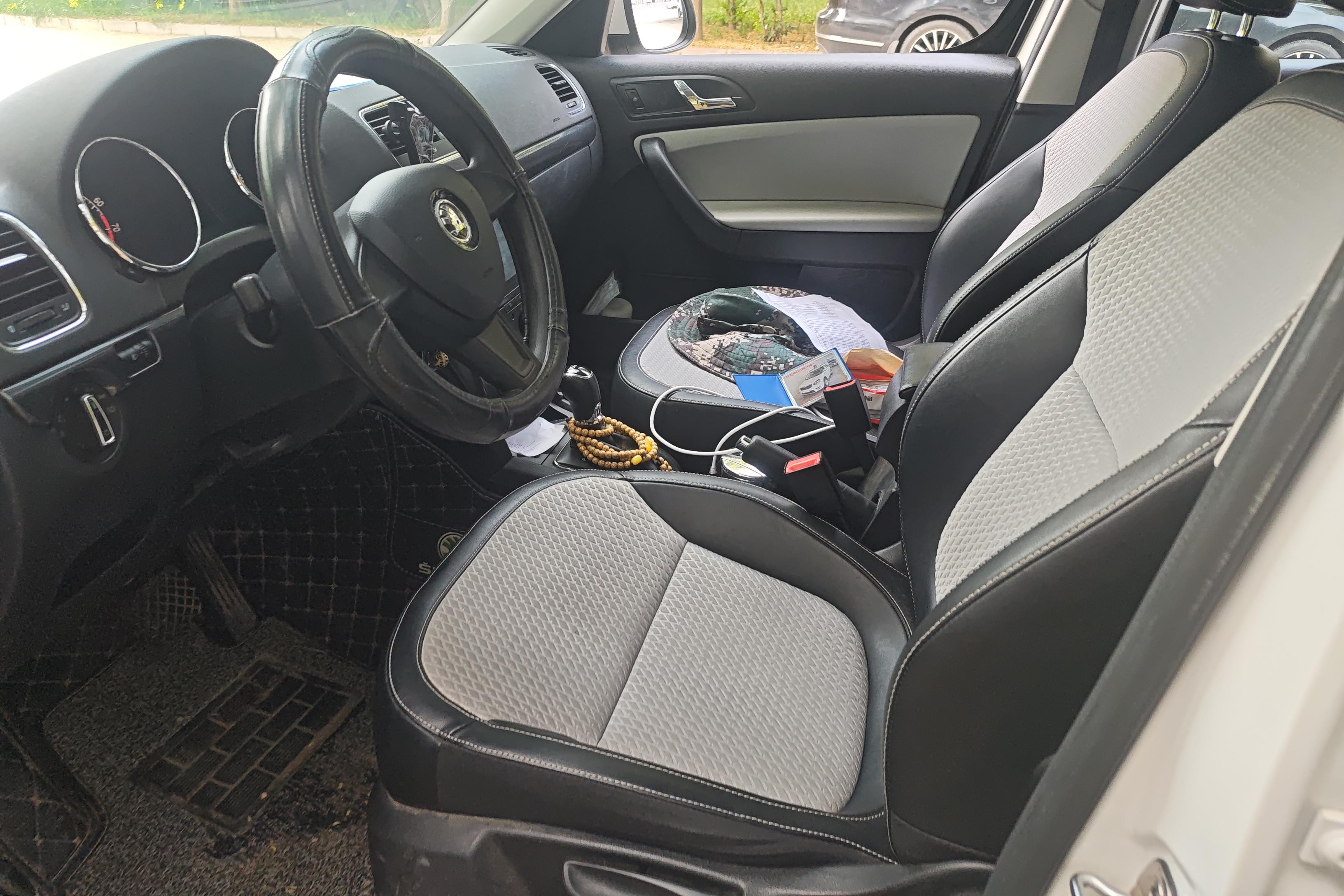 Skoda Yeti 2017 car image #23