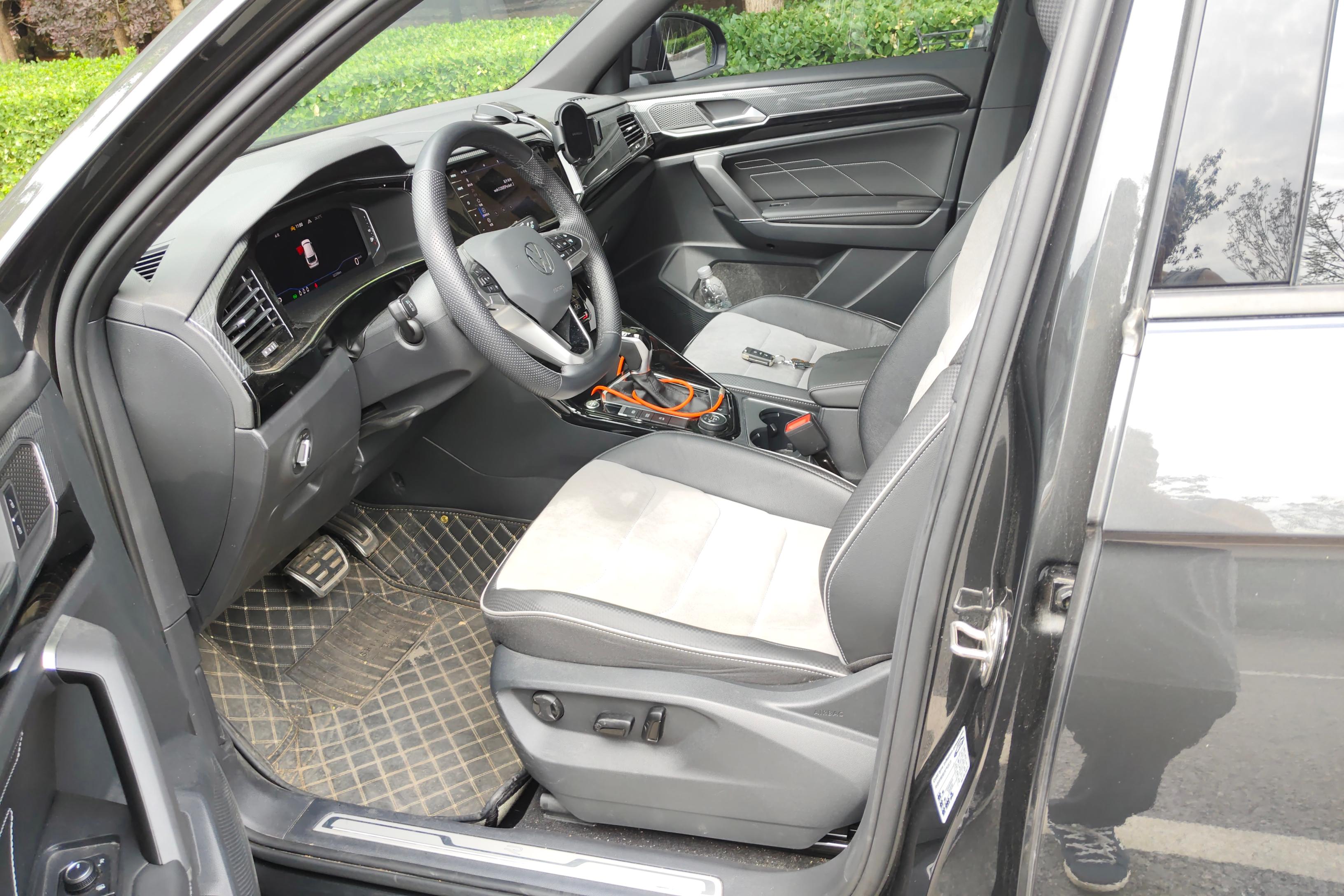 Volkswagen Tayron X 2022 car image #23