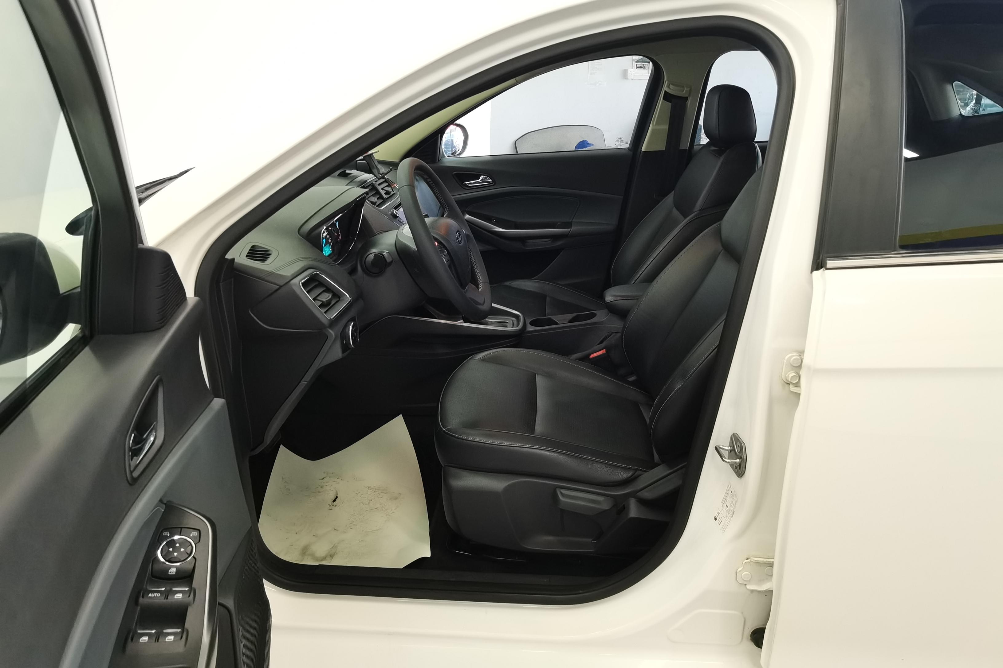 Ford Escort 2015 car image #23