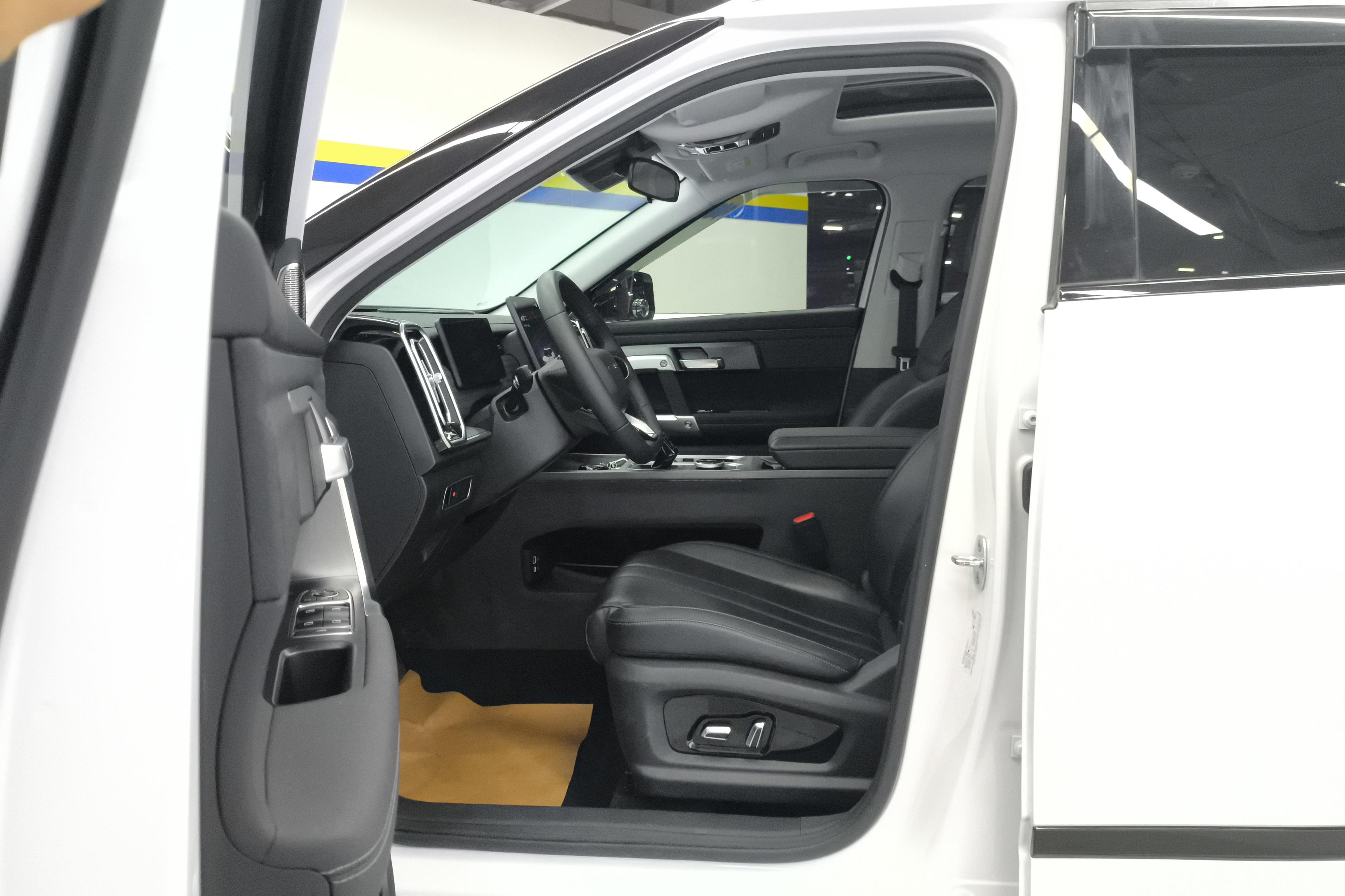 Chery Exploration 06 2024 immagine di auto #23