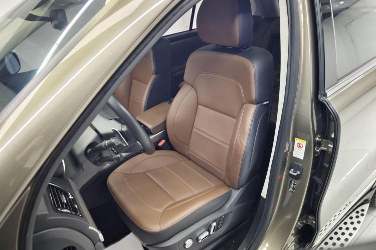 Haval H8 2018 car image #23