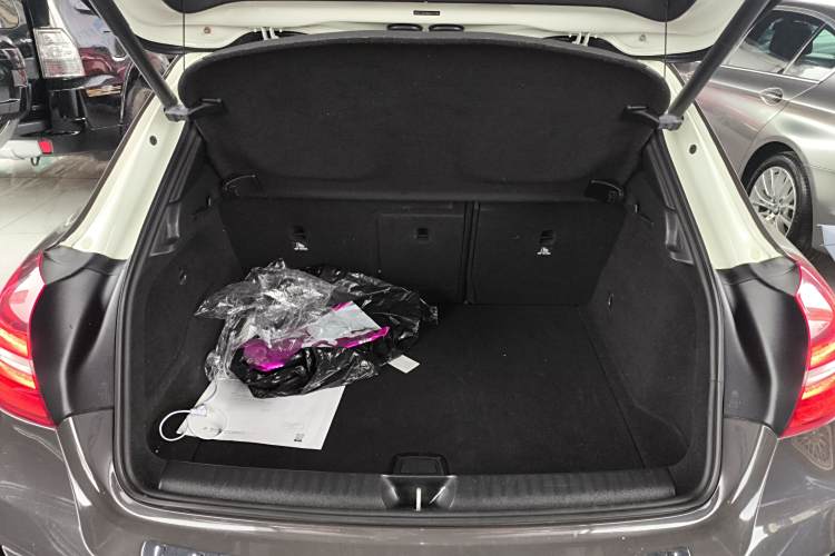 Mercedes-Benz GLA AMG 2019 car image #23