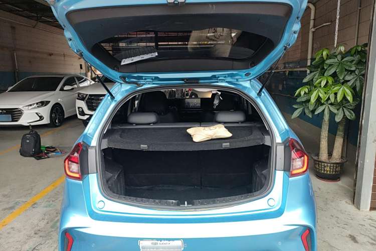 Vision X3 2021 image de voiture #23