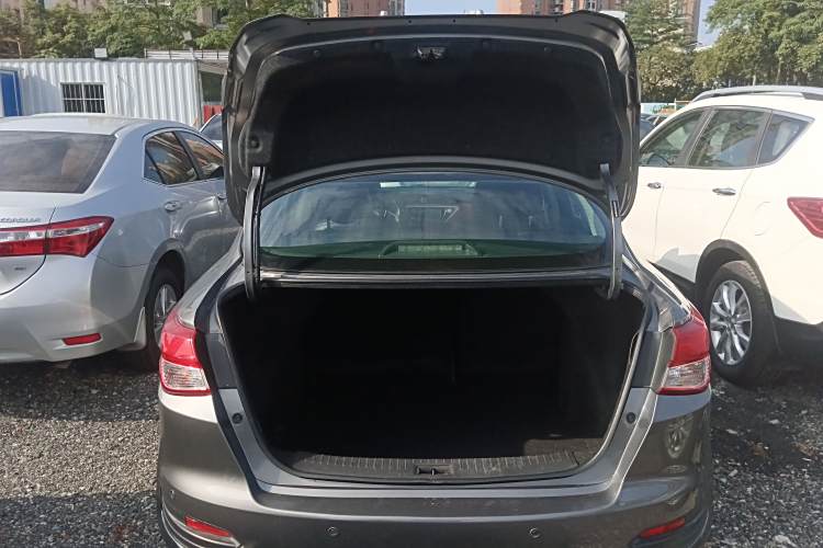 日产 蓝鸟经典 2016 汽车图片 #23