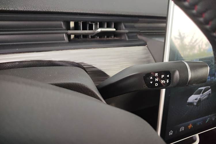 哪吒汽车 哪吒AYA 2024 汽车图片 #23