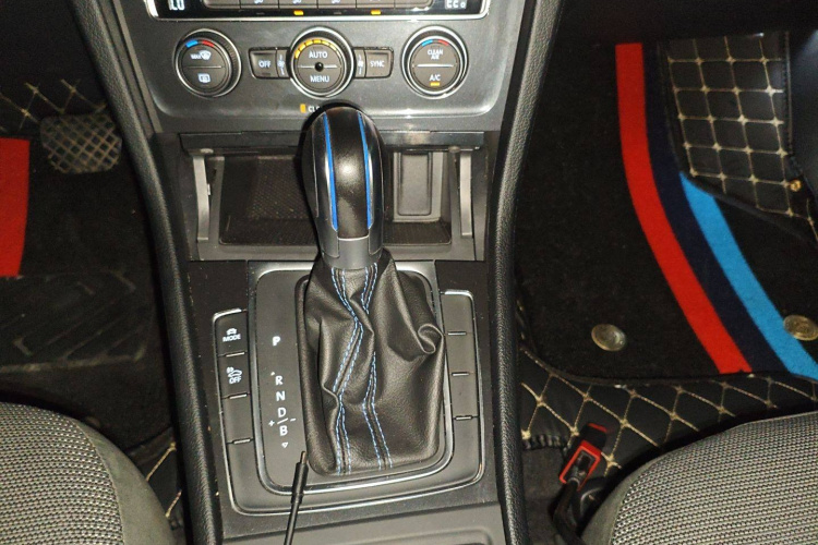 Volkswagen Golf Pure Electric 2021 #23 Volkswagen Golf Pure Electric 2021 image de voiture #23