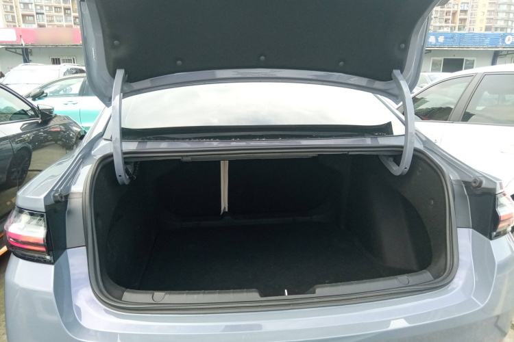 GEELY PrefaceL 2023 car image #23