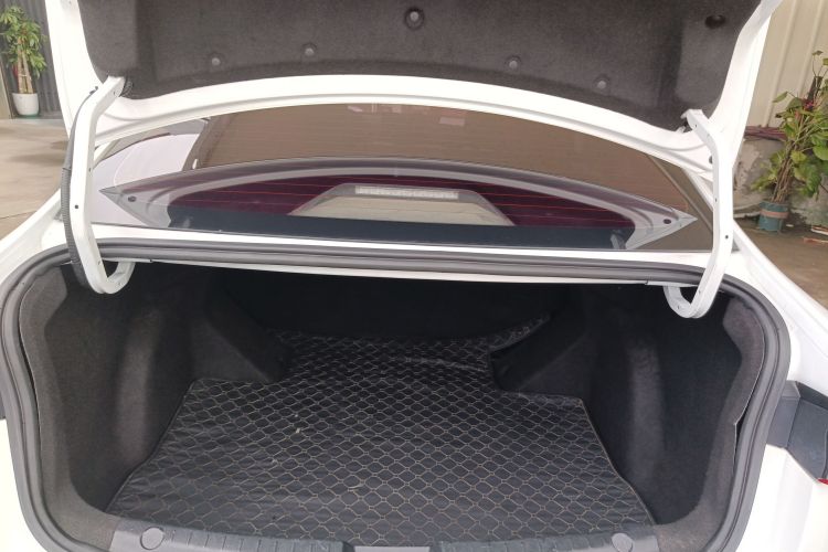 BYD e3 2022 car image #23