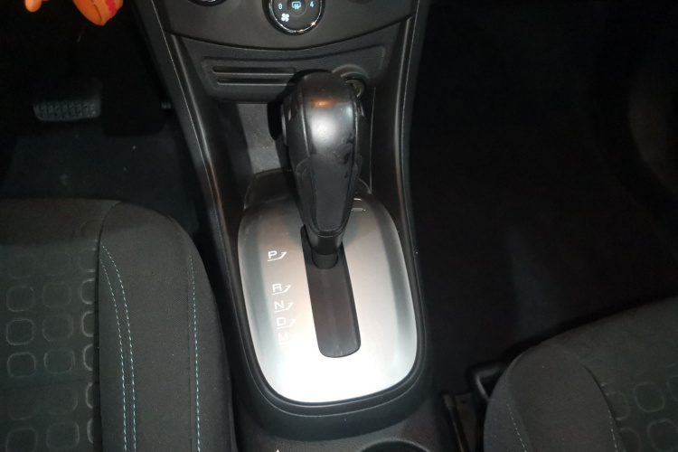 Chevrolet Tracker 2016 car image #23