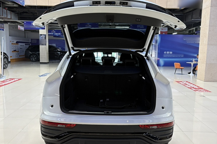 Audi Q5L Sportback 2024 car image #23