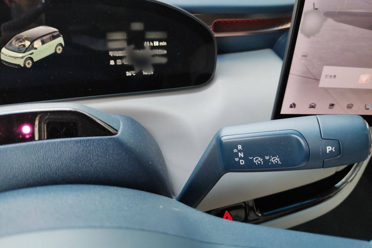 Zeekr MIX 2024 car image #23