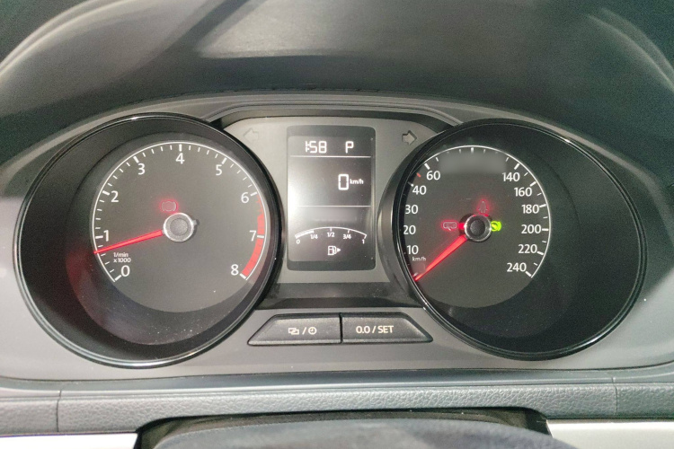 Volkswagen Gran Lavida 2017 immagine di auto #23