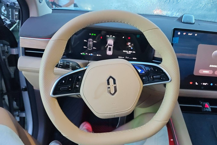 AITO 问界 问界M7 2023 汽车图片 #23