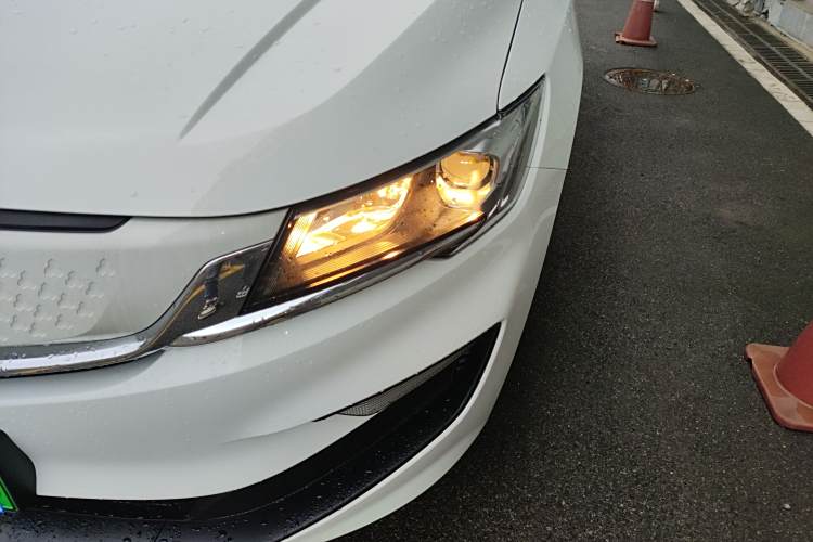 睿蓝汽车 枫叶80v 2024 汽车图片 #23