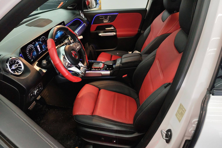 Mercedes-Benz GLB AMG 2020 immagine di auto #23