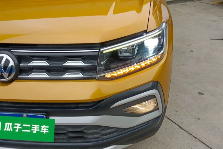Volkswagen T-Cross 2020 car image #23