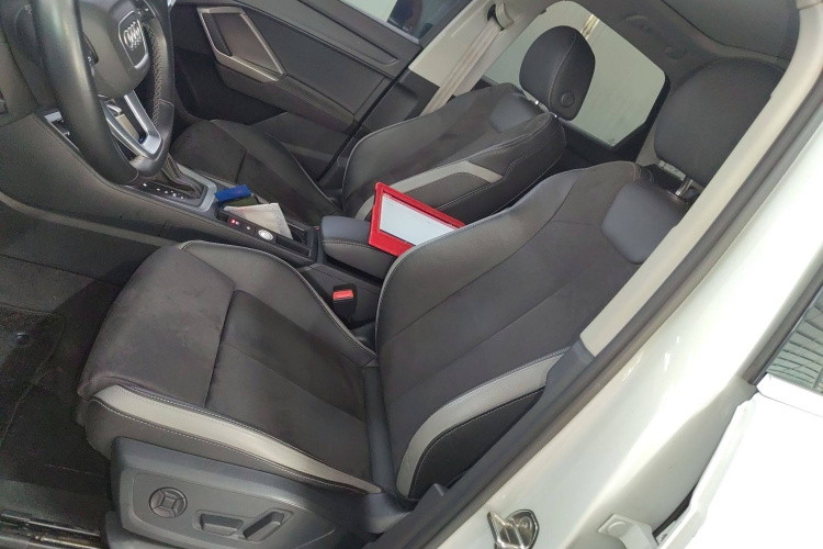 Audi Q3 (Imported) 2022 immagine di auto #23