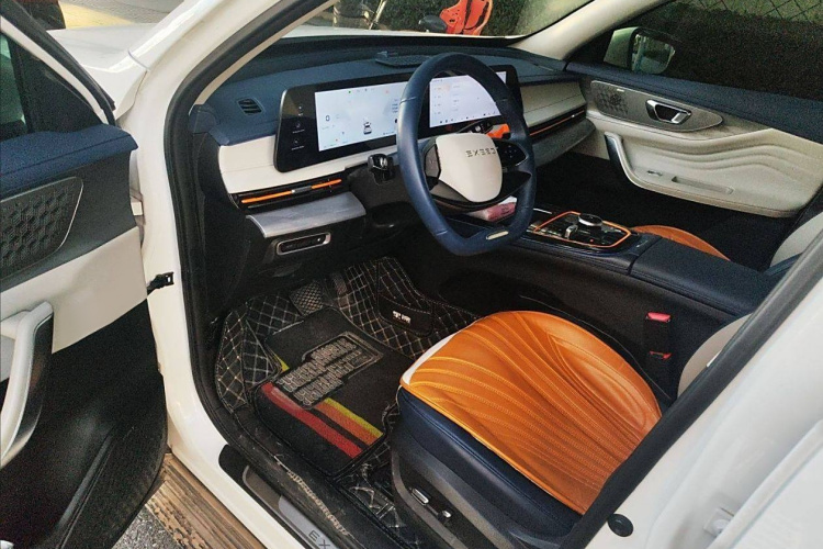 Exceed Chasing Wind C-DM 2023 صورة سيارة #23