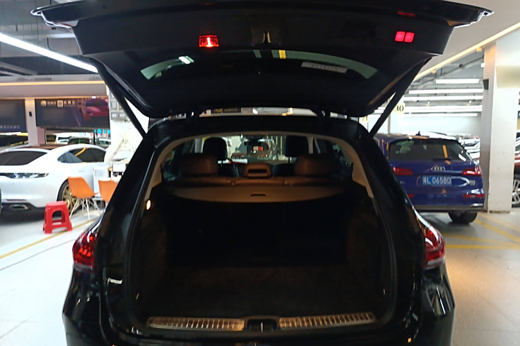 Mercedes-Benz GLE Class New Energy 2022 car image #23