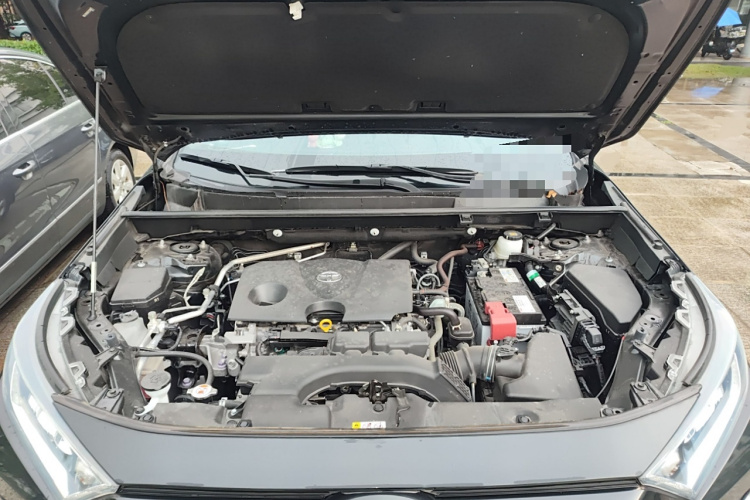 Toyota RAV4 (Imported) 2022 immagine di auto #23