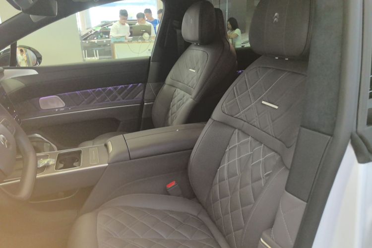 NIO ET9 2024 image de voiture #23