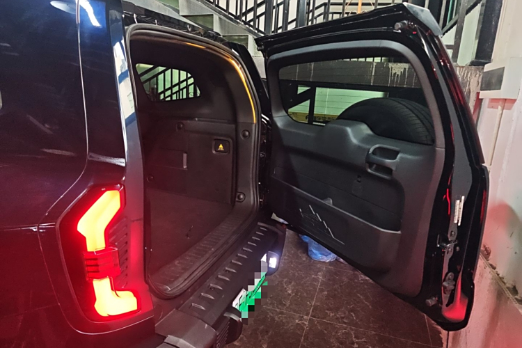 Deepal G318 2024 immagine di auto #23