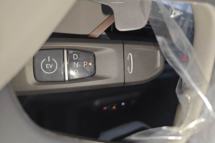 起亚 起亚EV5 2025 汽车图片 #23