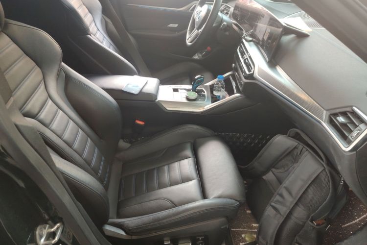 BMW i4 M50 2023 #23 BMW i4 M50 2023 car image #23