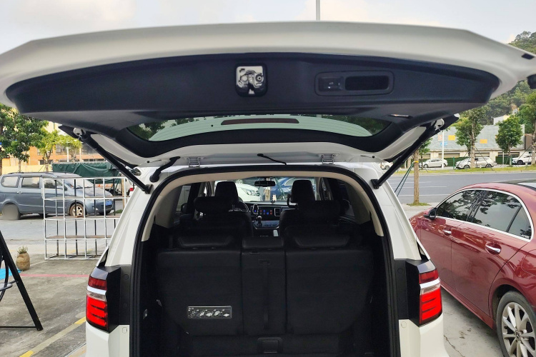 Honda Elysion 2016 imagen de coche #23