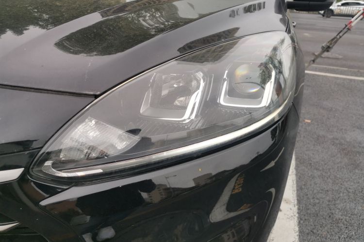 Ford Escape 2021 immagine di auto #23