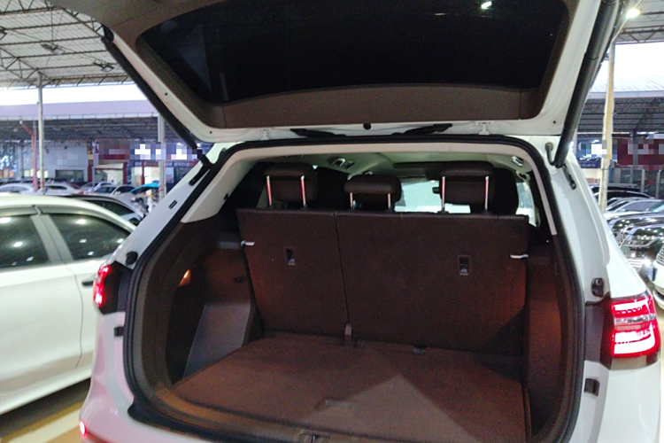 Volkswagen Viloran 2021 #23 Volkswagen Viloran 2021 car image #23