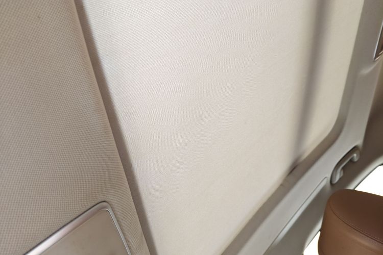 GEELY Ulion 2018 immagine di auto #23