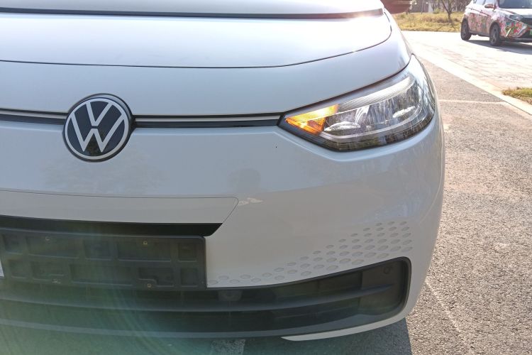 Volkswagen ID.3 2024 immagine di auto #23