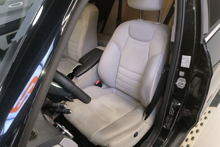 Mercedes-Benz GLK Class 2015 car image #23