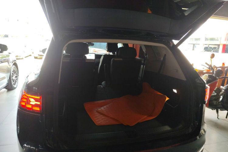 Volkswagen ID.6 Crozz 2022 car image #23