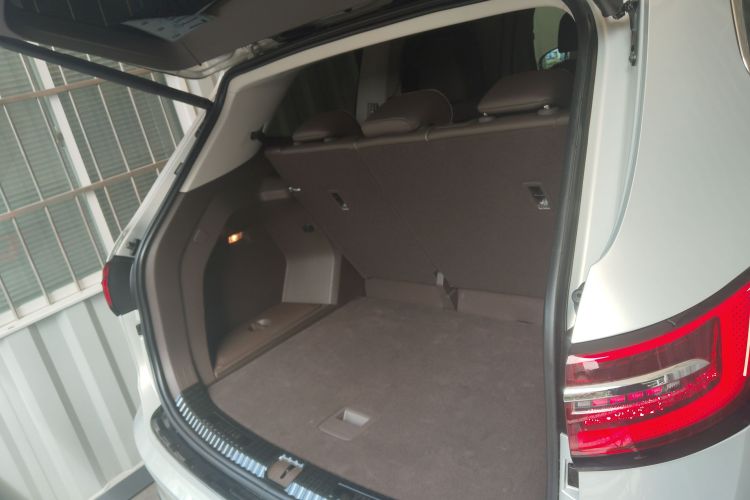 Volkswagen Viloran 2022 car image #23