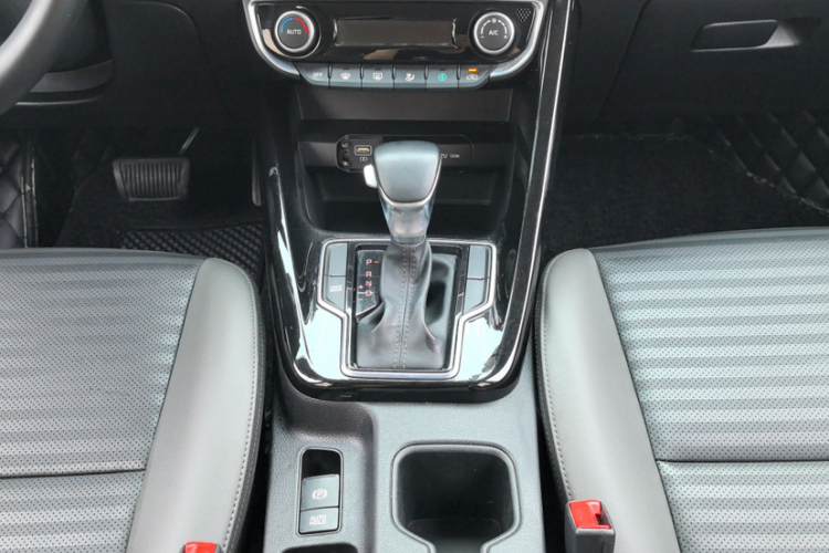 起亚 智跑 2018 汽车图片 #23