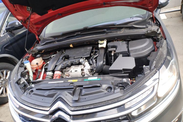 Citroen C4L 2017 image de voiture #23