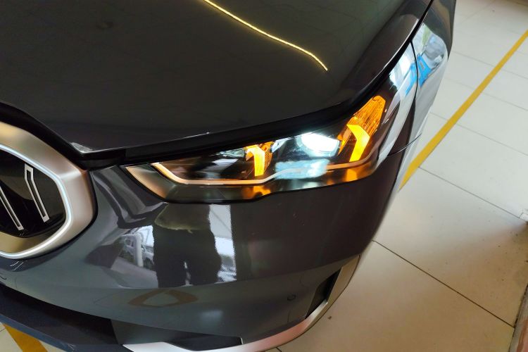 BMW i5 M60 2024 #23 BMW i5 M60 2024 car image #23