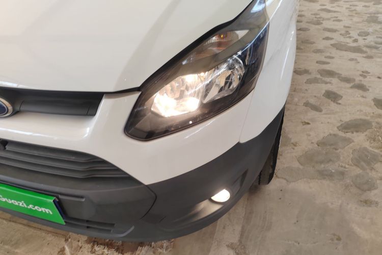 Ford Transit 2023 car image #23