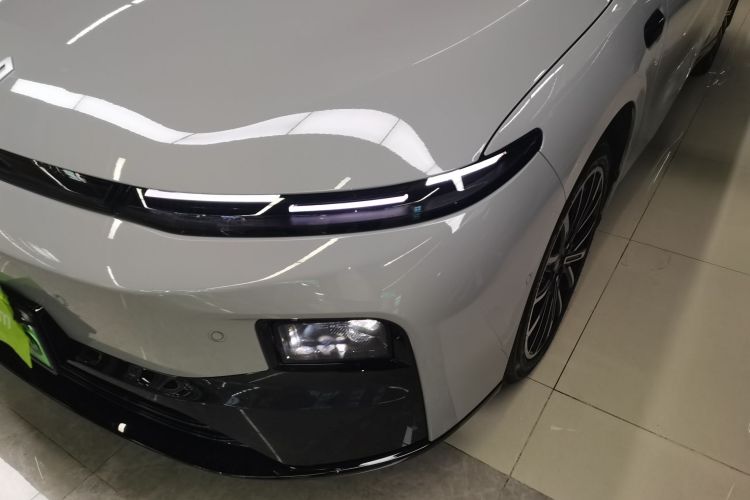 零跑汽车 零跑B01 2025 汽车图片 #23