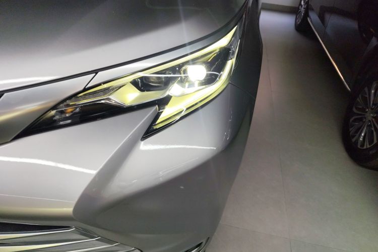 Toyota Sienna 2022 #23 Toyota Sienna 2022 car image #23