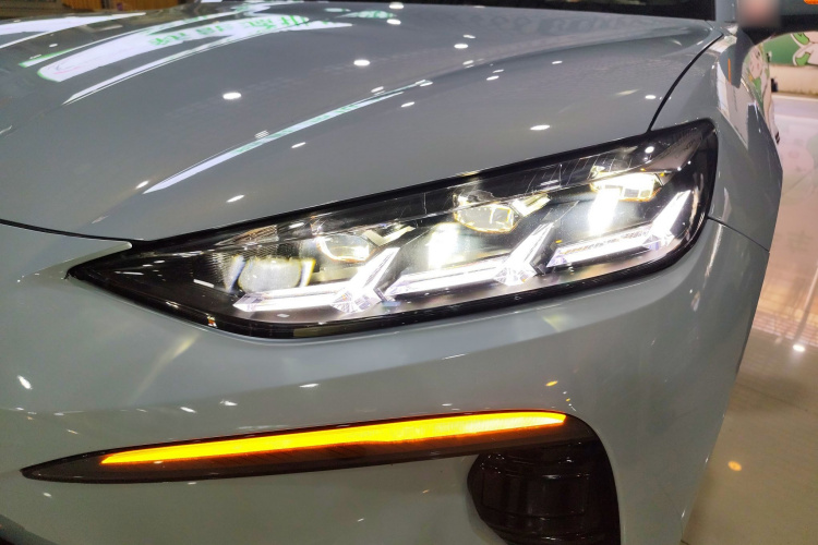 Denza N7 2024 car image #23