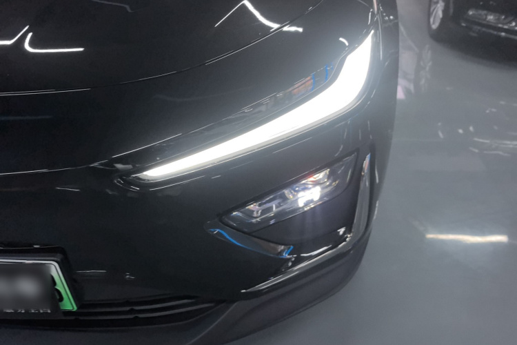 哪吒汽车 哪吒X 2023 #23 哪吒汽车 哪吒X 2023 汽车图片 #23