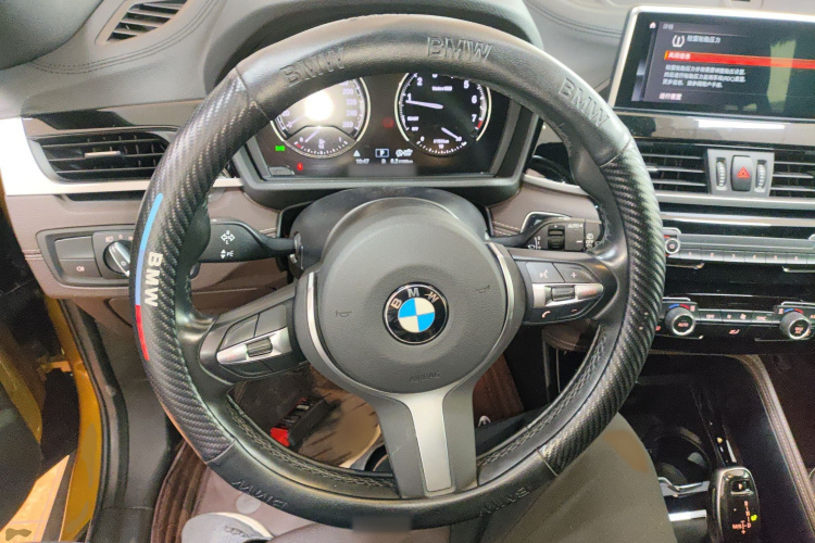 BMW X2 2020 car image #23