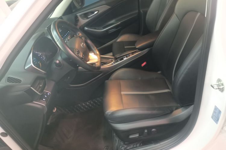 Hyundai Lafesta 2020 car image #23